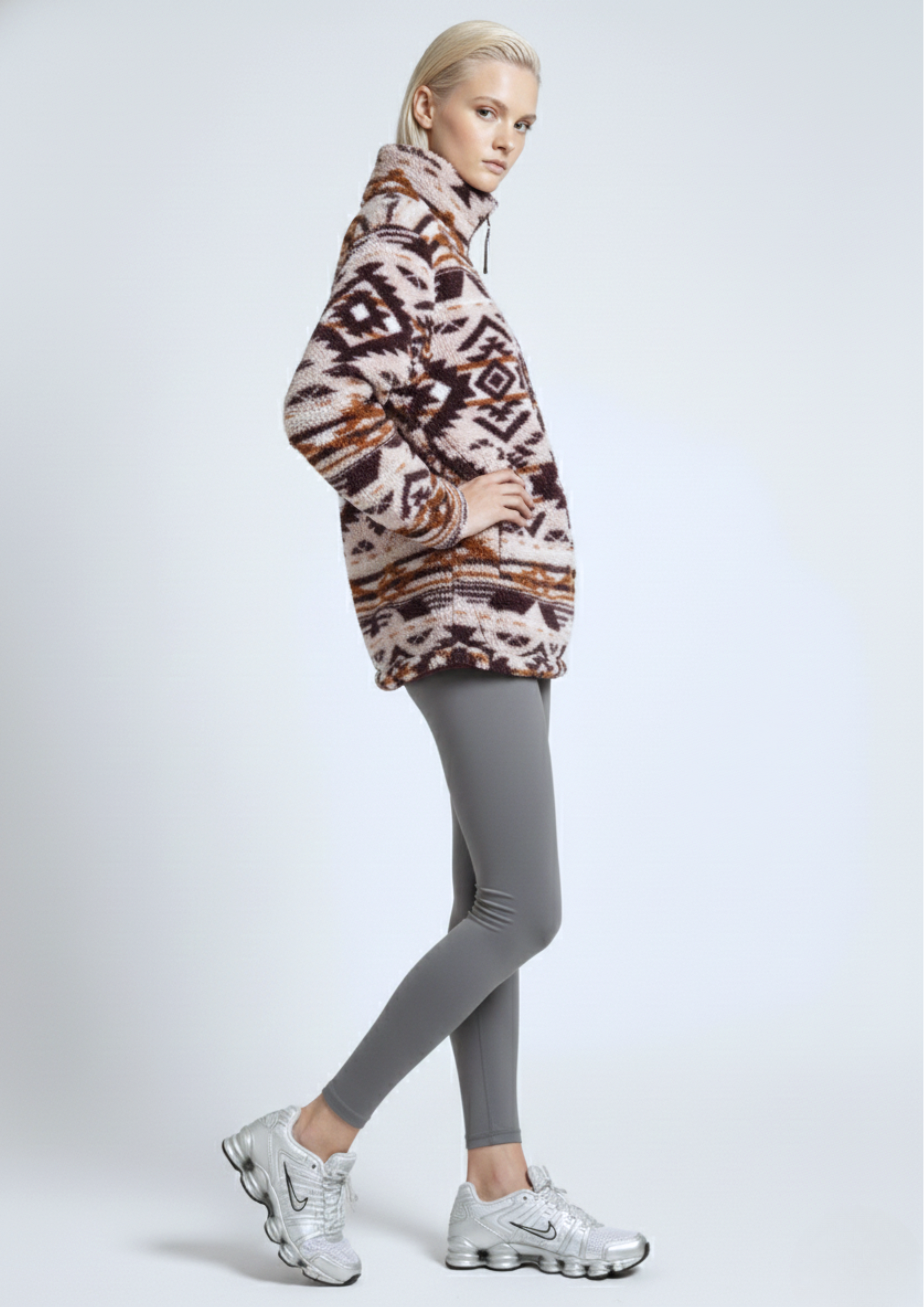 The Trek fleece in Burgundy Aztec